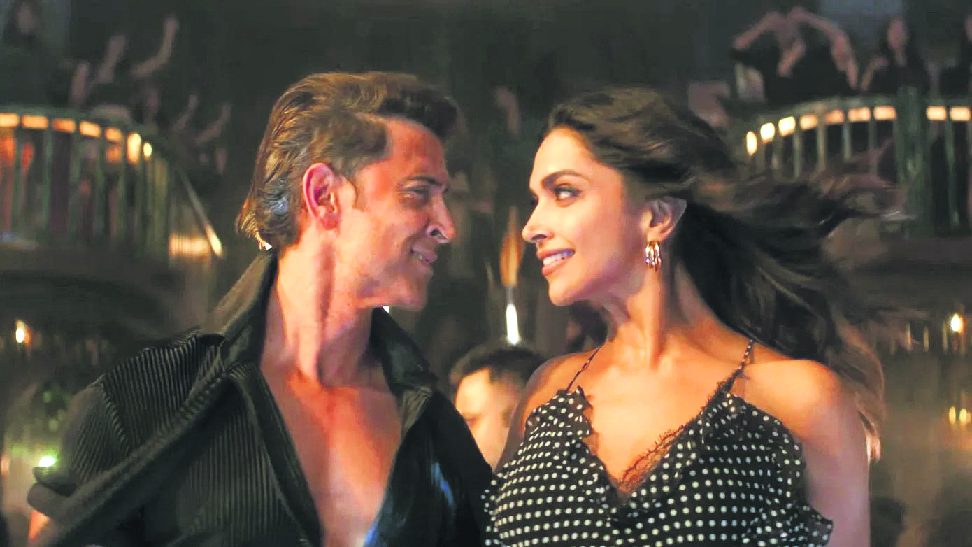 Fighter: Hrithik, Deepika set the dance floor on fire in ‘Sher Khul Gaye’ song