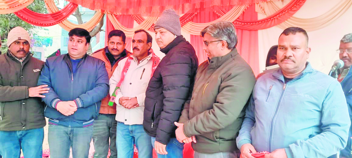 200 AAP workers of Indira Colony join BJP