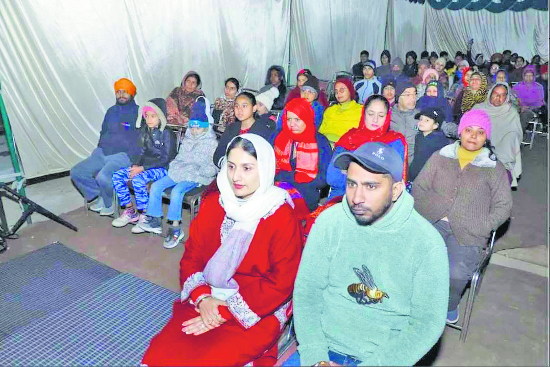 Youth celebrate Veer Baldiwas, over 300 in attendance