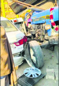 Speeding tractor-trolley claims life of 60-year-old