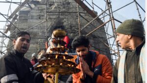 Ayodhya’s Joy Reverberates in Srinagar: Special Puja at Shankaracharya Temple Marks ‘Pran Pratishtha’ Celebrations