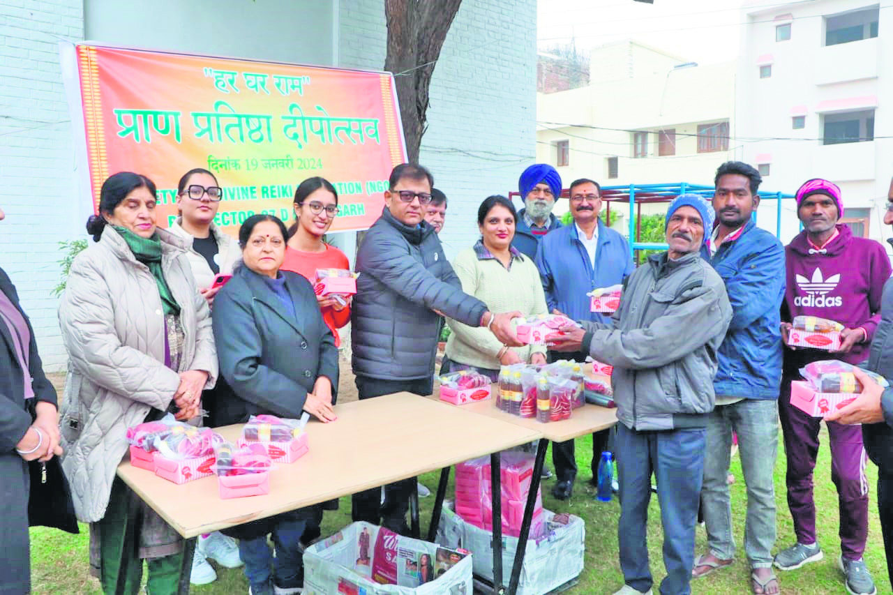 Ayodhya pran pratishtha celebration: Clay Lamp distribution & pledge against social evils