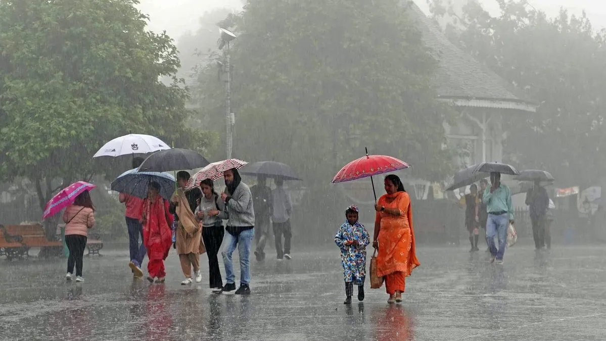 K’taka coastal districts receive rainfall from low pressure whirlwind