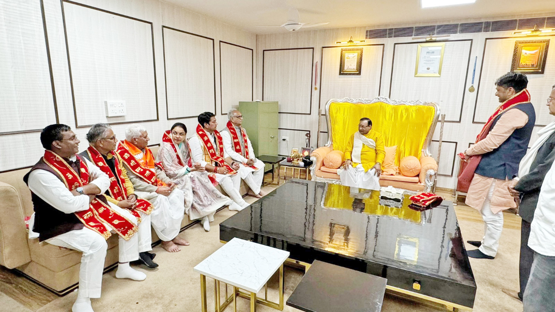 Minister Avinash Gehlot seeks blessings at Mehandipur Balaji Temple