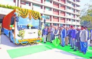 Punjab Governor and Administrator flags off bus service to Ayodhya Dham