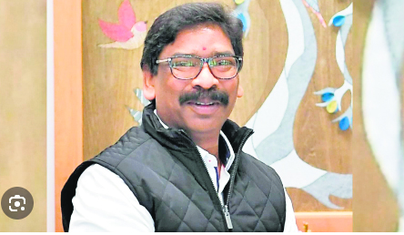 HEMANT SOREN LODGES FIR AGAINST ED OFFICIALS IN RANCHI SC-ST POLICE STATION