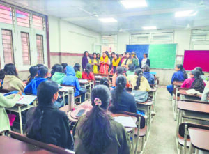 DUSU takes Campus Tour, addresses student woes Firsthand