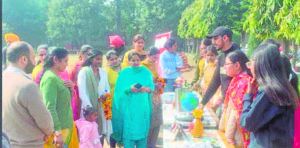 Harish Kumari guides Khalsa College in vibrant Basant Panchami festivities