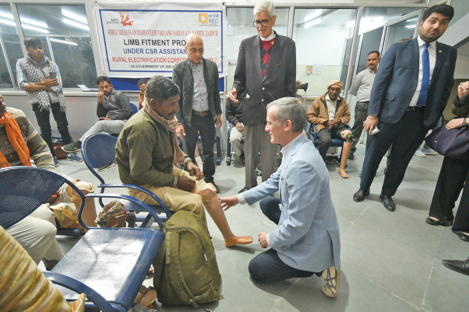 US Ambassador explores Jaipur Foot’s manufacturing unit