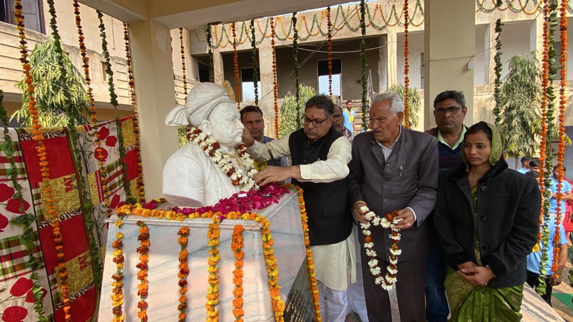 Satish Poonia lauds farmers’ role in democracy at Maharaja Surajmal’s birth anniversary