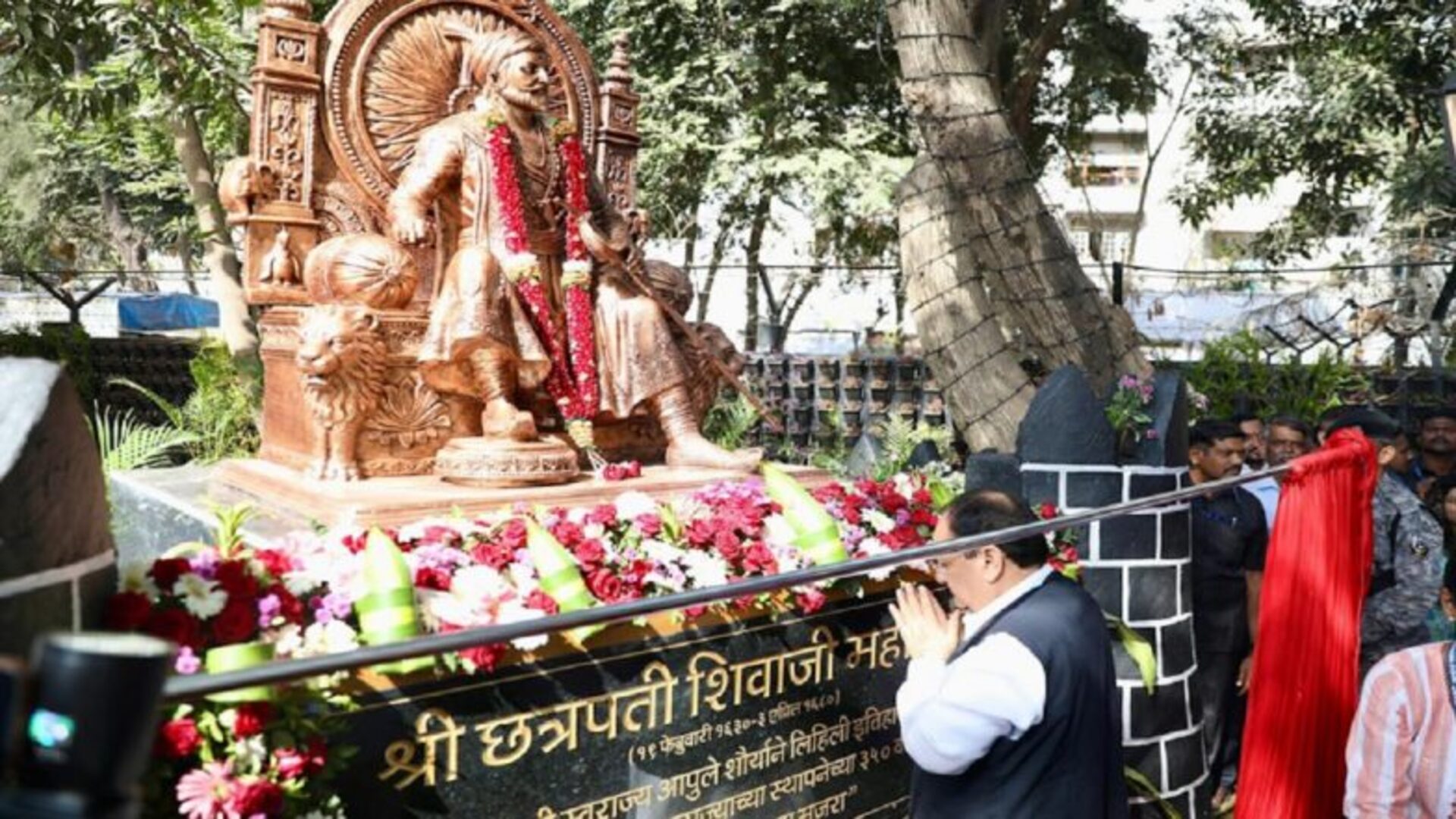 JP Nadda Unveils Statue Of Shivaji Maharaj In Girgaon