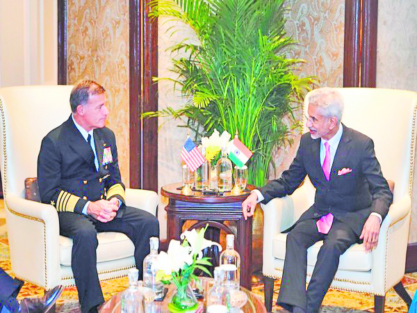 Jaishankar holds toaks with  US Indo-Pacific command commander