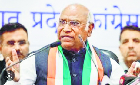 Modi government has ruined farmers and soldiers in the last 10 years, says Kharge