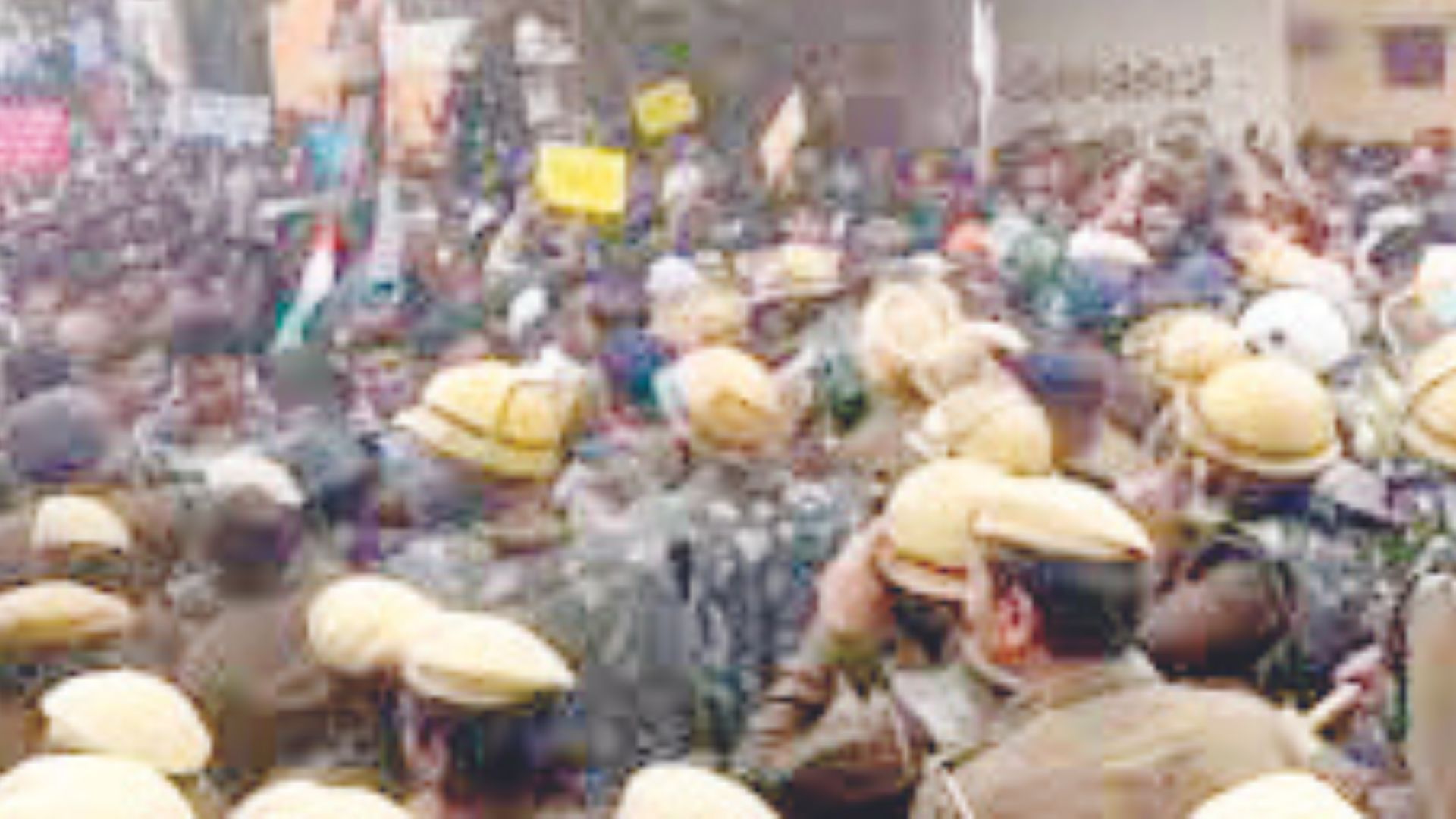 Police lathi charge AAP protesters outside Chief Minister Manohar Lal’s residence