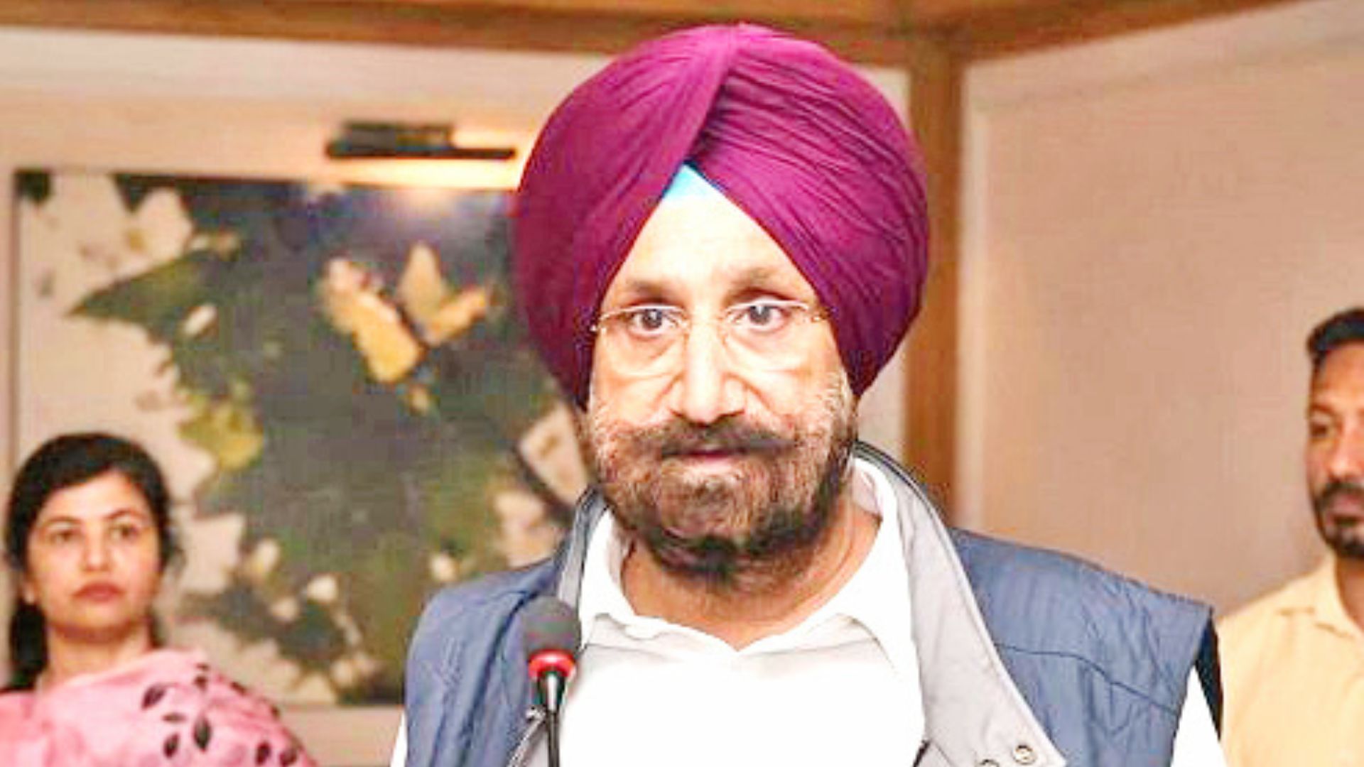 Sukhjinder Randhawa again in controversy for his ‘Bharat Ratna’ remarks