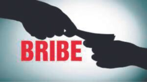 ACB nabs clerk accepting a bribe of Rs. 5k