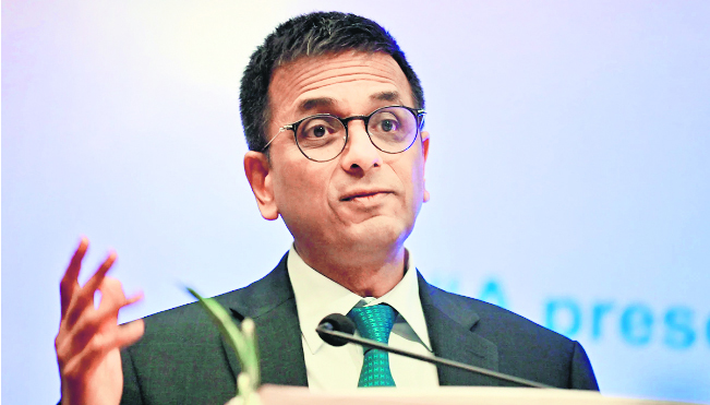 CJI Chandrachud emphasizes on digitising the investigation process