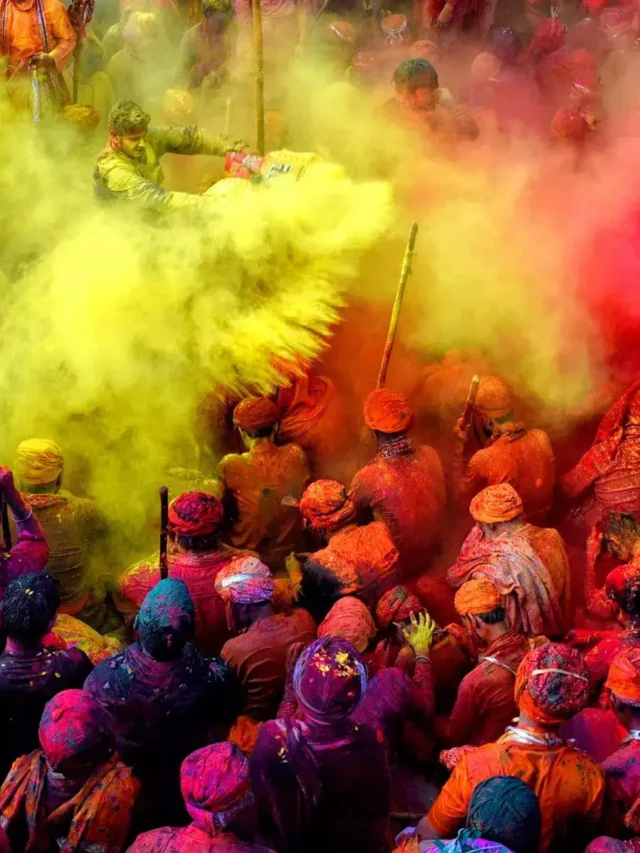 This is how the famous ‘Vrindavan Holi’ is celebrated