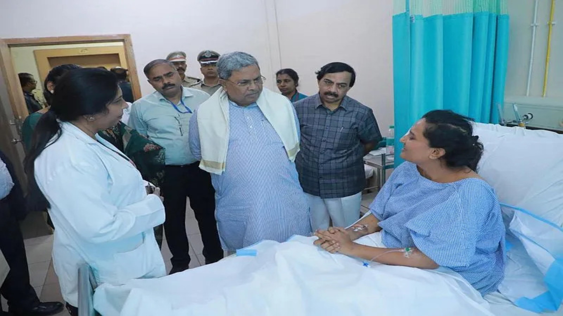 CM Siddaramaiah Visits Rameshwaram Cafe Blast Victims