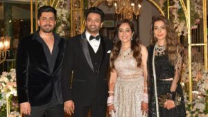 ‘Pyaar Ka Punchnama 2’ Reunion: Kartik Aaryan, Sunny Singh pose at a reception