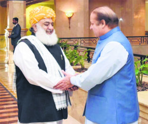 Nawaz woos miffed Fazlur Rehman to join coalition government in Pak