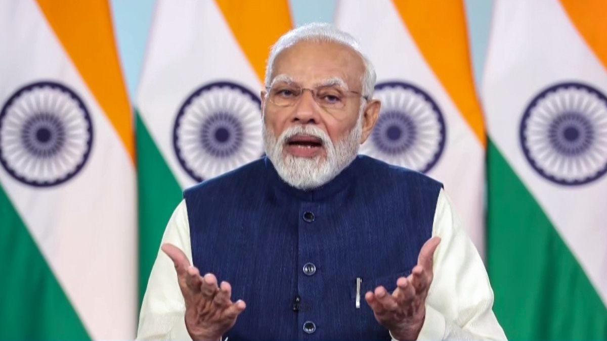 PM Modi criticizes DMK for its double standard