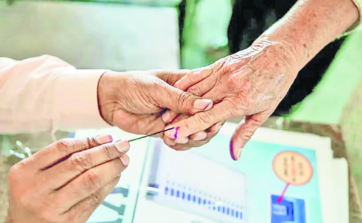 Gujarat: Re-polling Underway In Dahod After Viral Video of Voter Live Streaming From Booth