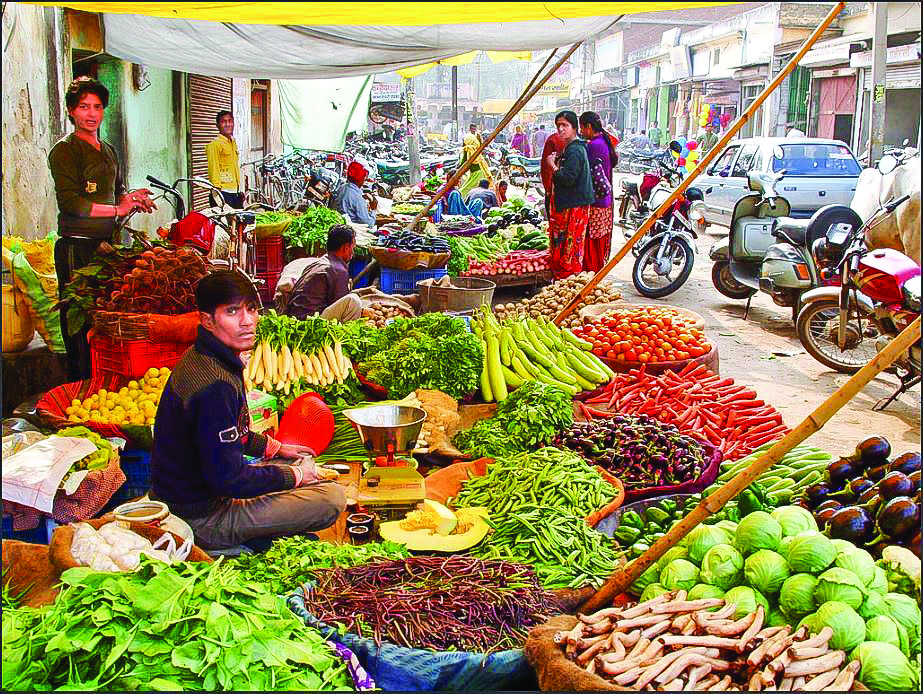 Retail inflation eases to 4.85% in March ’24, experts flag food price worry