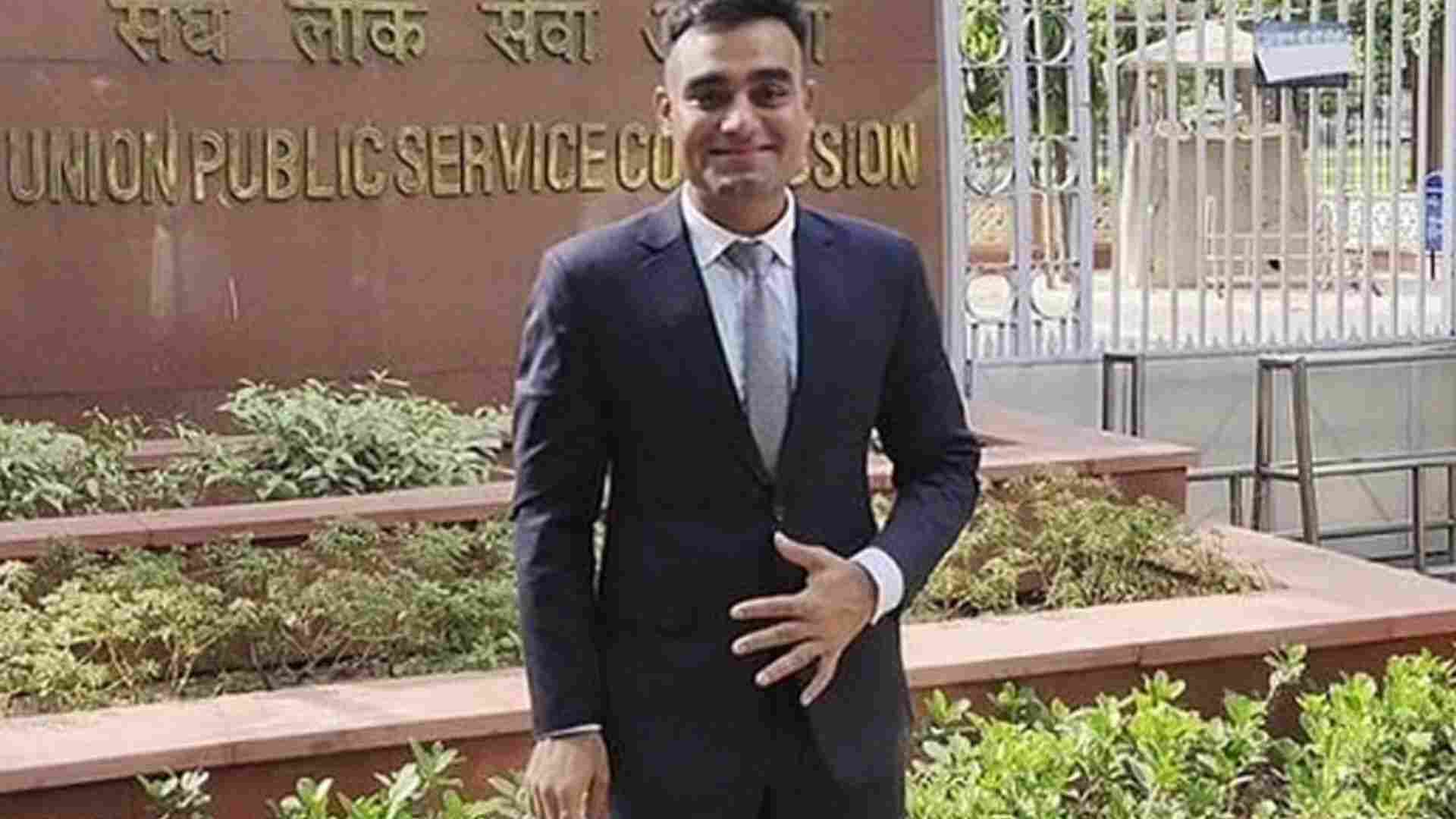 Tea Stall to IAS: Himanshu Gupta Cracked UPSC without Coaching