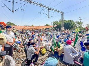 ‘Rail Roko’ protest continues at Shambhu border, train services disrupted