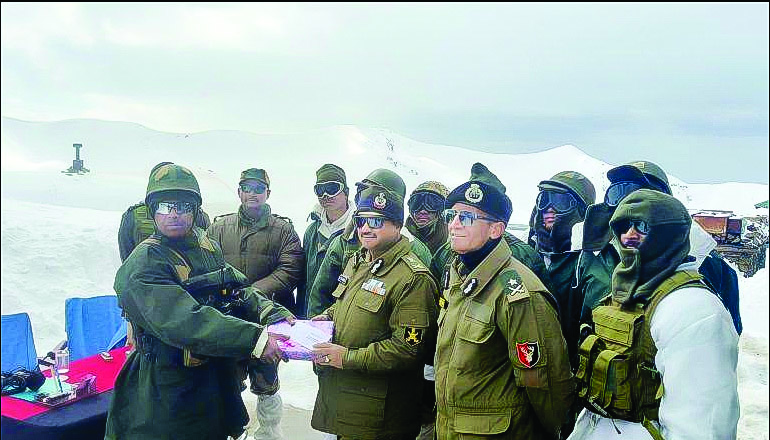 BSF Director General reviews operational preparedness along LoC in Kashmir