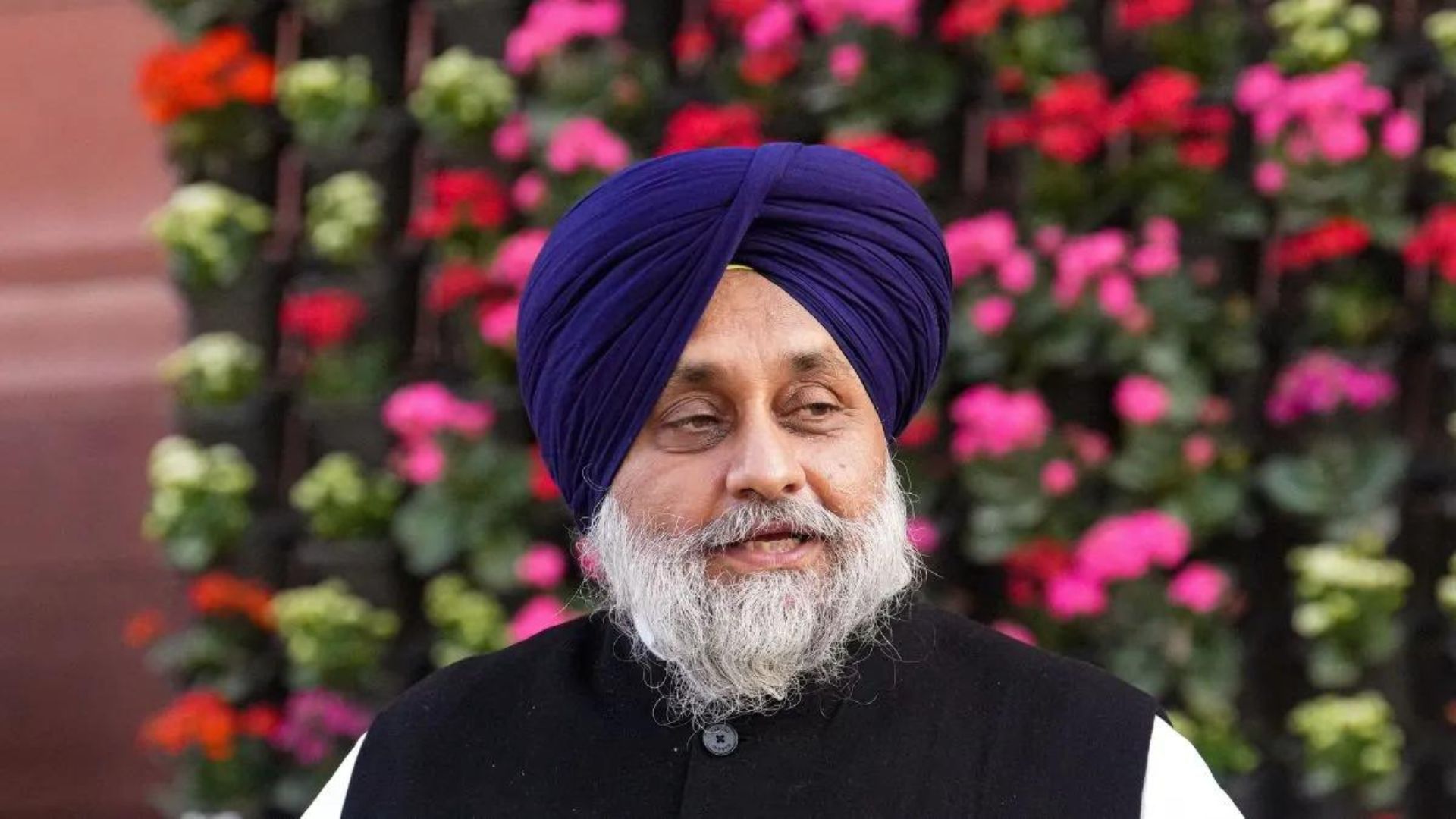 AAP files complaint against Sukhbir for  violating election guidelines