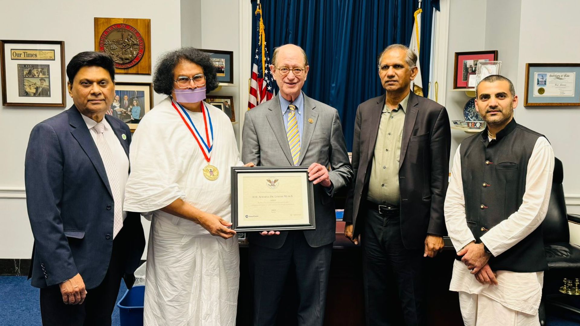 Jain Acharya Lokesh becomes first monk to be honoured with American Presidential Award