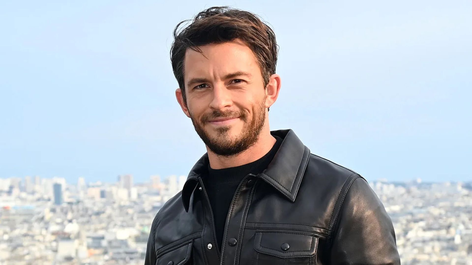 Jonathan Bailey to lead new ‘Jurassic World’ movie?