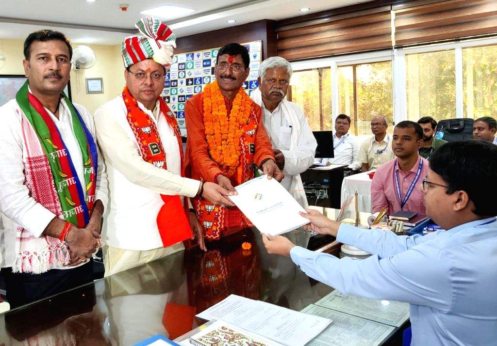 BJP’s Sanjay Seth Officially Files Nomination for Ranchi Lok Sabha Seat