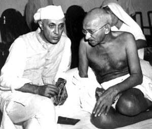 Current political class needs to draw lessons from Gandhi, Nehru