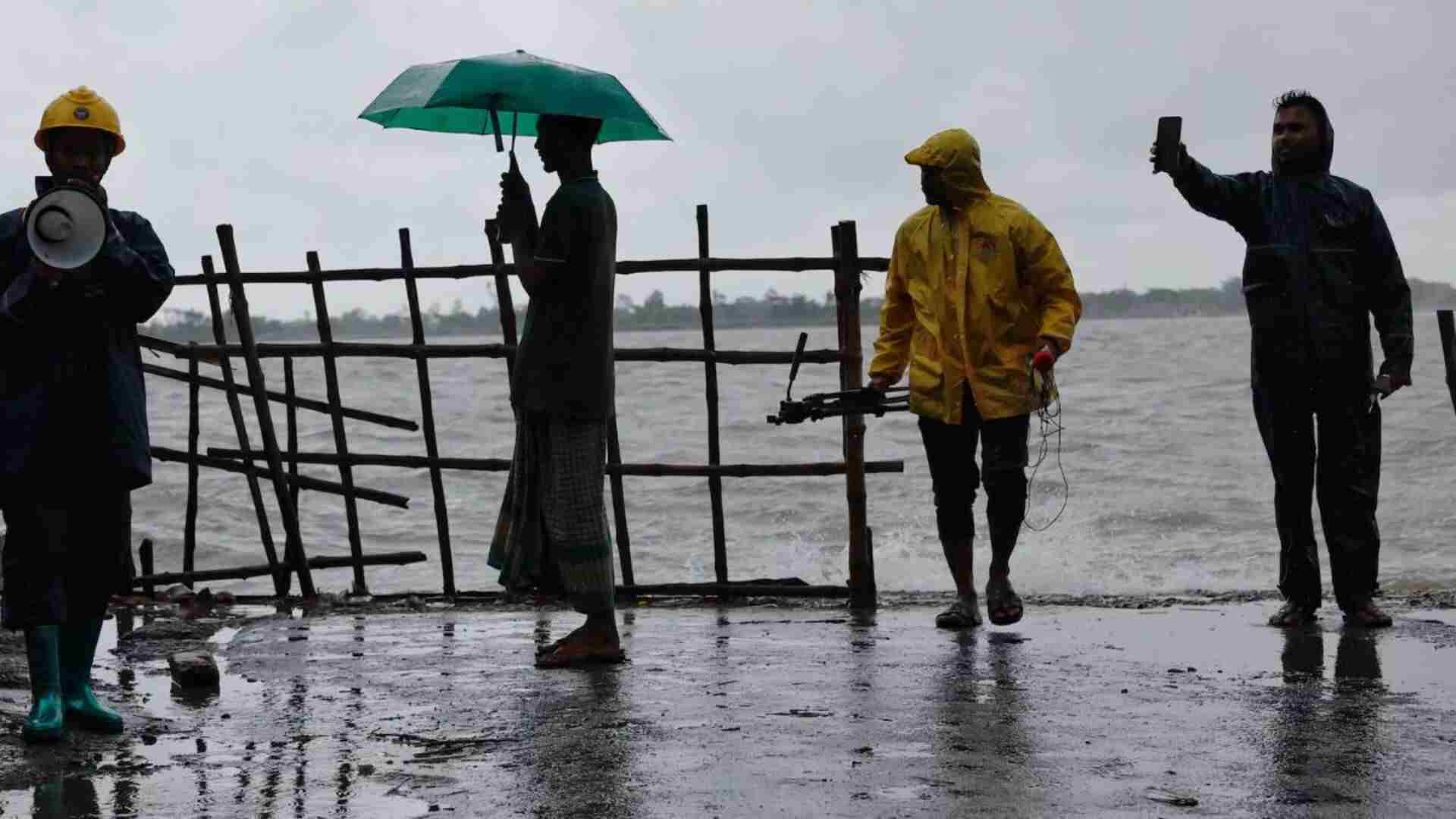 Kolkata: Cyclone Remal Weakens Gradually; Flight Operations Resume