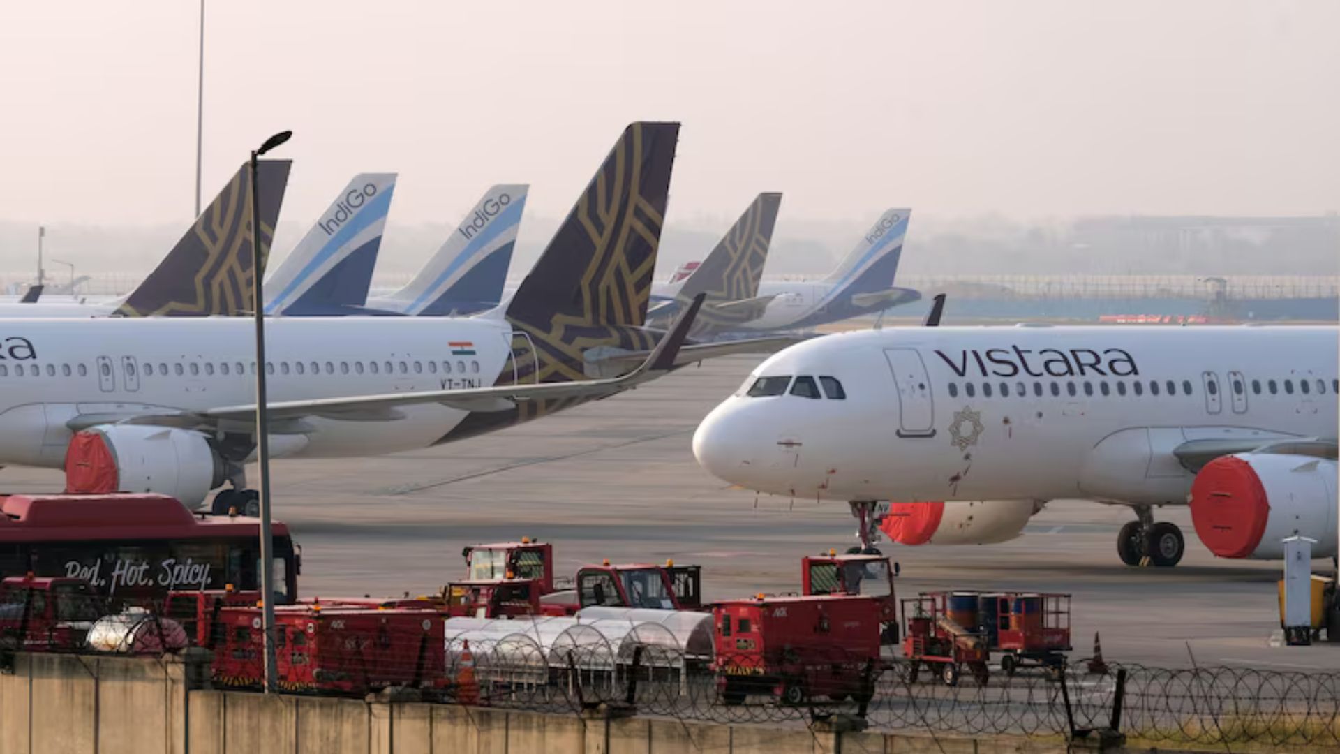 Srinagar-Bound Vistara Flight Safely Lands with 177 Passengers After Bomb Threat Scare