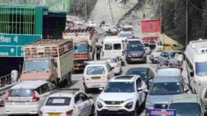 Severe Traffic Jam In Haridwar Causes Distress To travellers In Scorching Heat