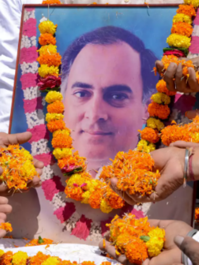 Rajiv Gandhi’s 33rd Death Anniversary: Leaders Pay Tribute