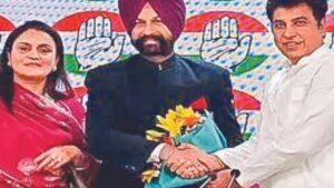 Former Punjab Police ADGP Gurinder Singh Dhillon joins Congress