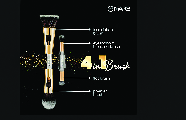 Transform your makeup routine with the MARS 4 in 1 Travel Brush