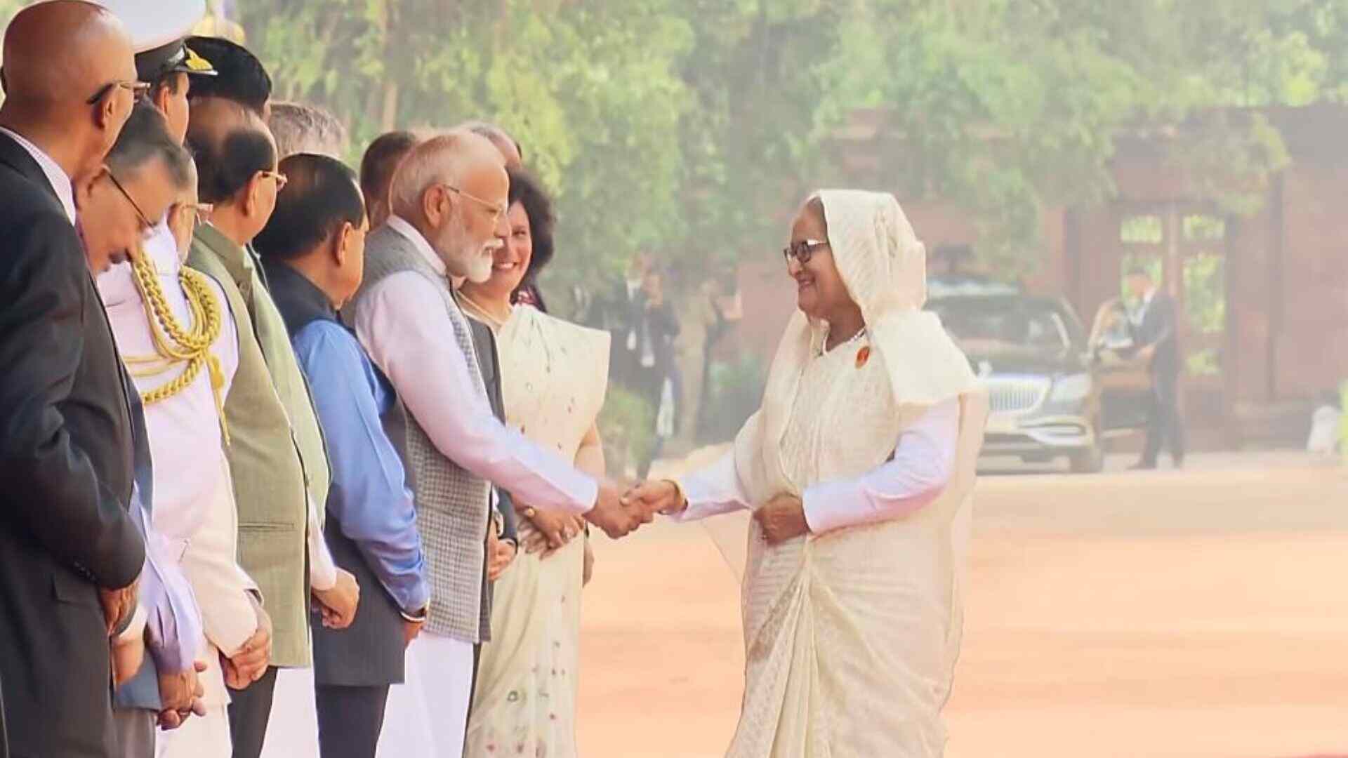 Bangladesh PM Sheikh Hasina Arrives At Rashtrapati Bhawan