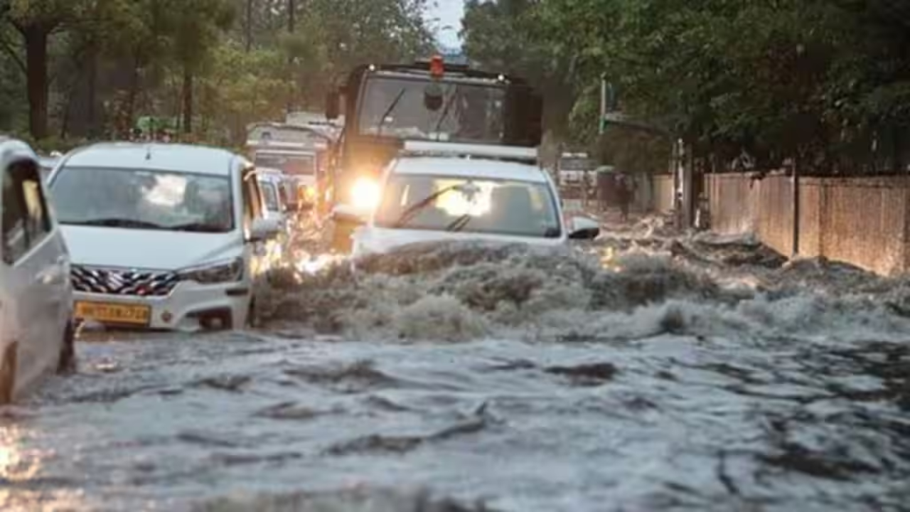 Delhi Rain: Key Routes Affected By Waterlogging, Traffic Advisory Issued