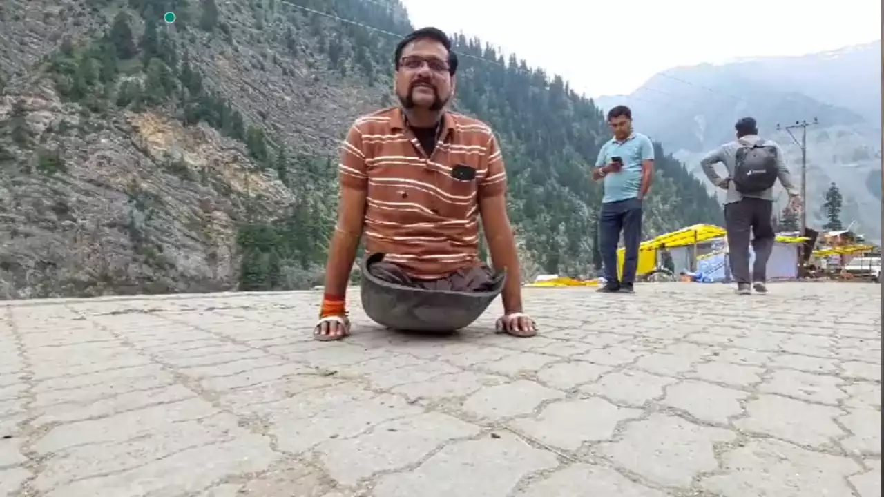 Double Amputee Man From Jaipur Vows To Continue Amarnath Yatra For Life