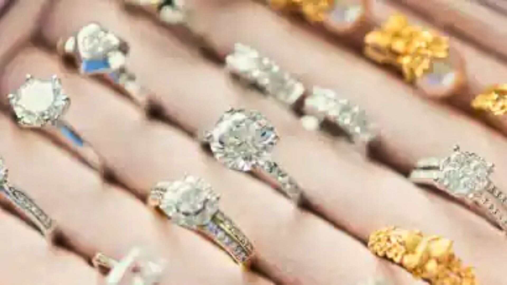 How Two Thieves Swap Diamonds In Delhi Jewelry Store Heist