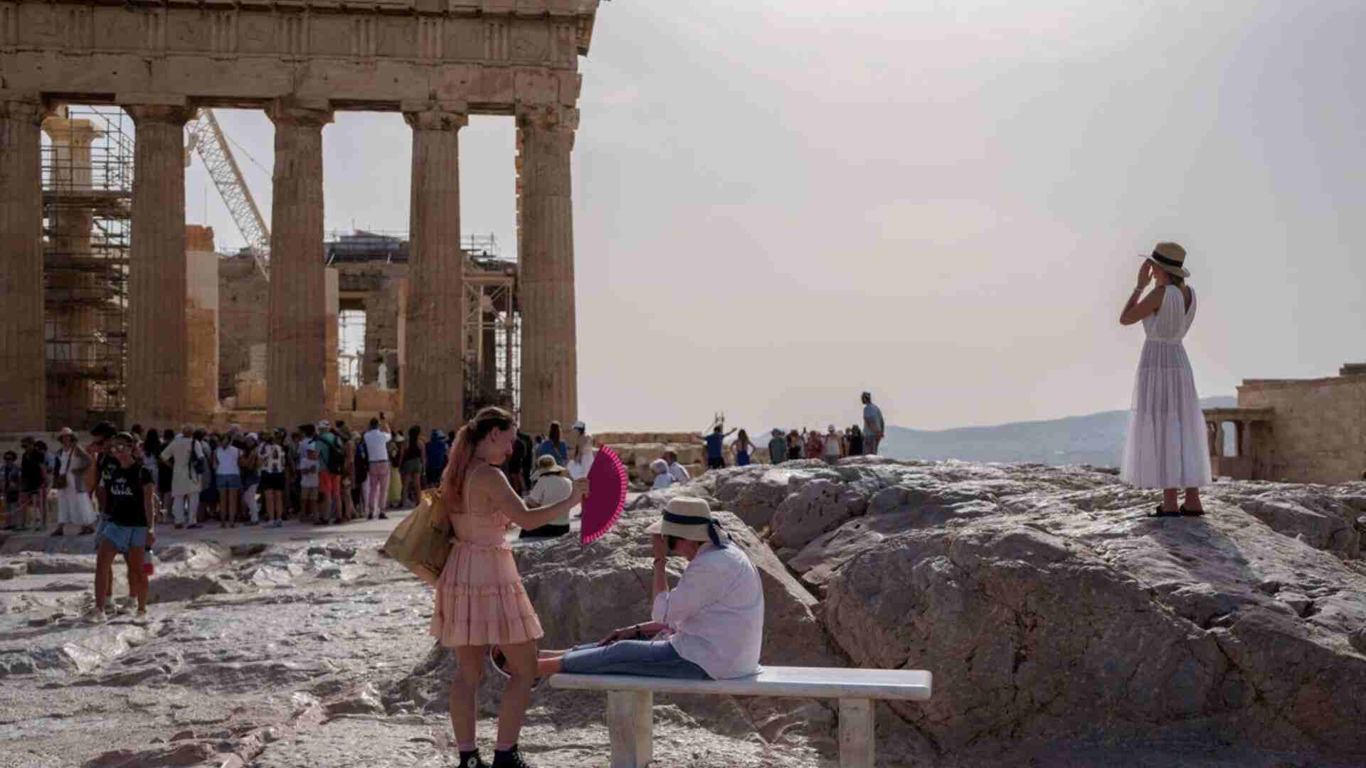 Tourists In Greece Vanishing And Dying: Is Heat To Blame?