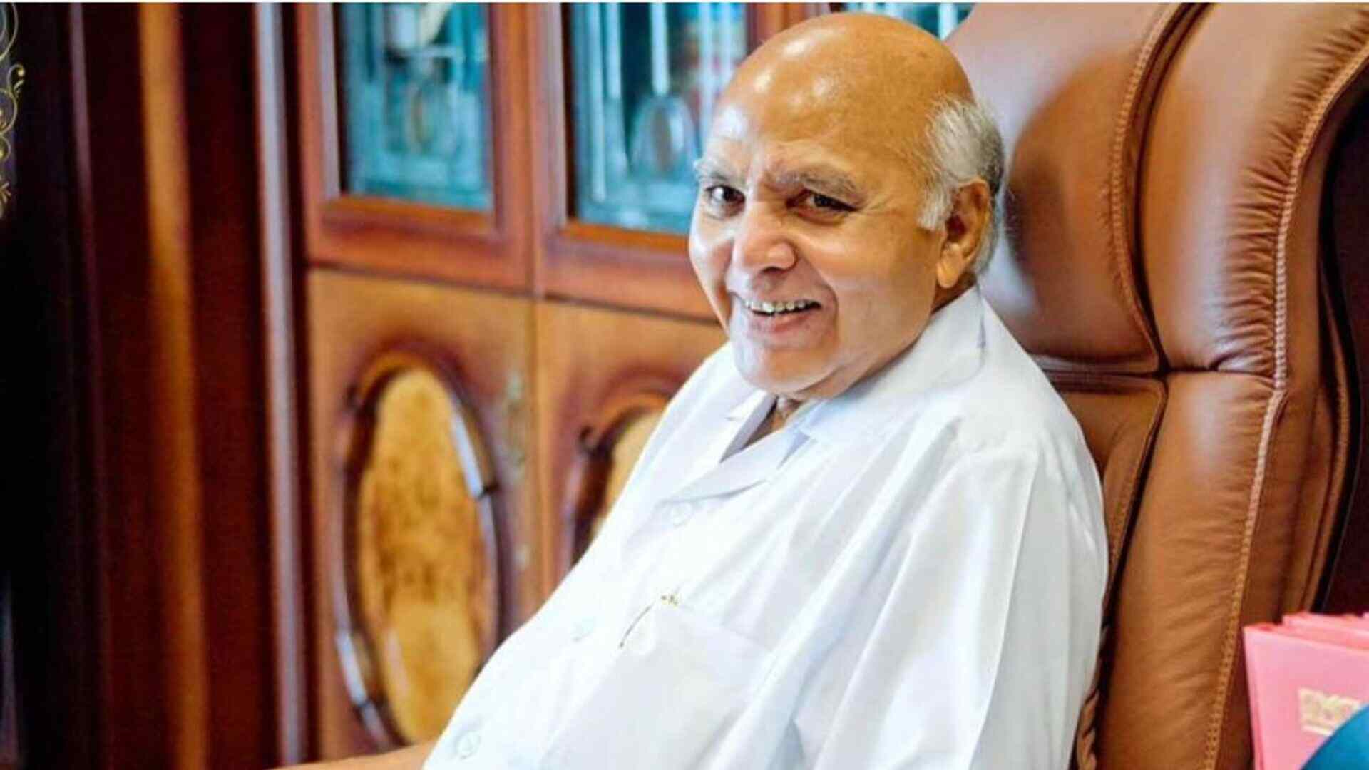 Ramoji Rao’s Last Rites Conducted In Hyderabad, Attended By TDP Chief Chandrababu Naidu