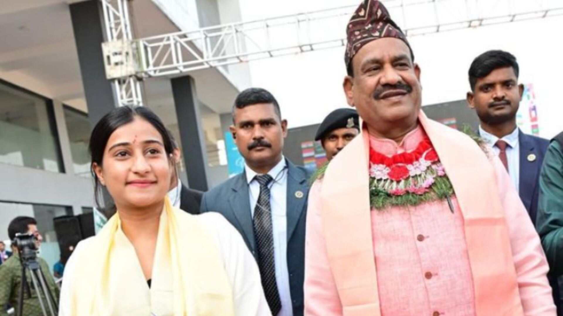 Meet IAS Anjali Birla, Daughter Of Lok Sabha Speaker Om Birla