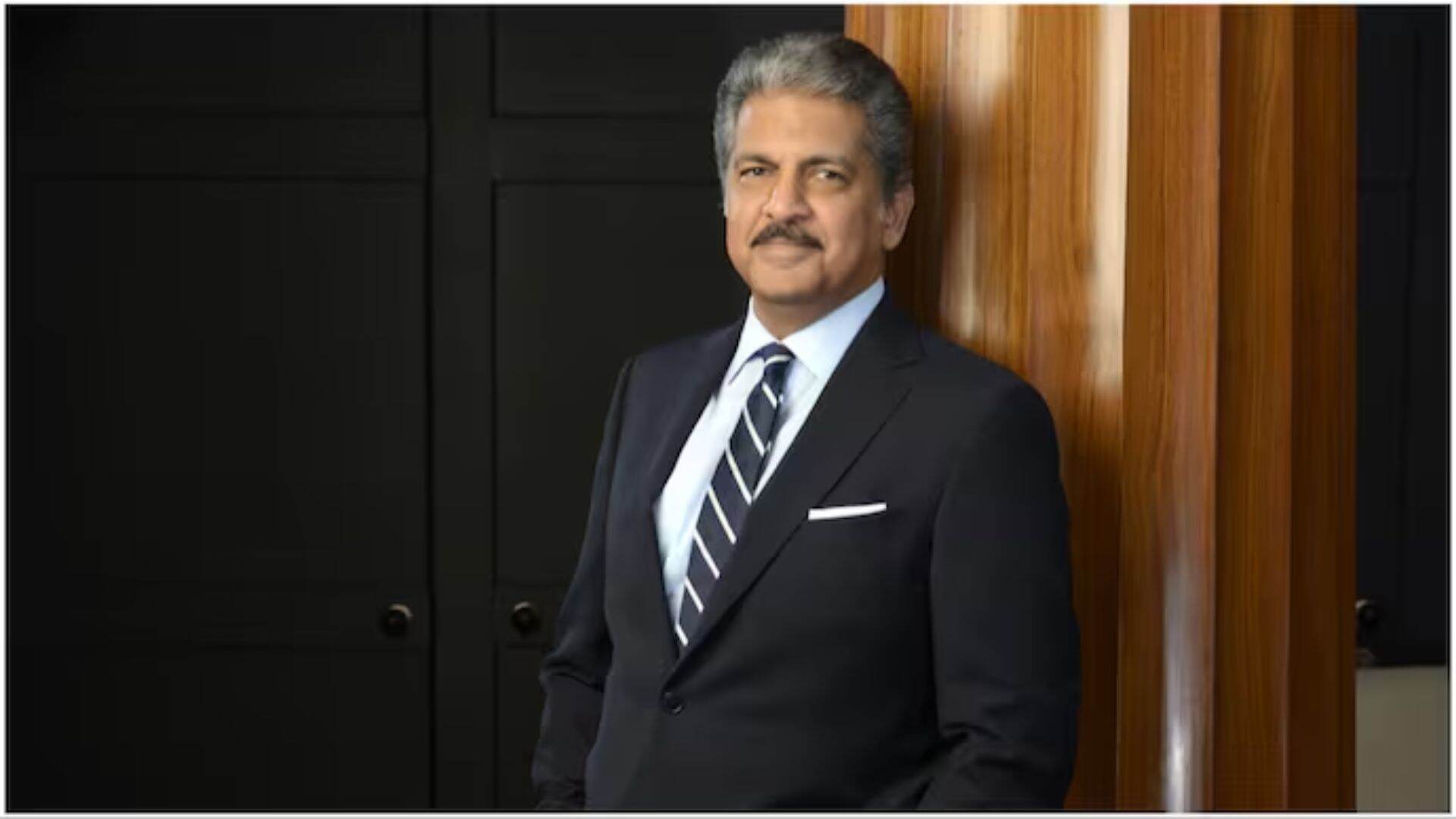 Anand Mahindra Shares Cleaver ‘Wearable Umbrella’ Post | Viral